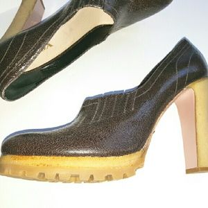 Auth NEW PRADA shoes leather 8/8.5/38.5